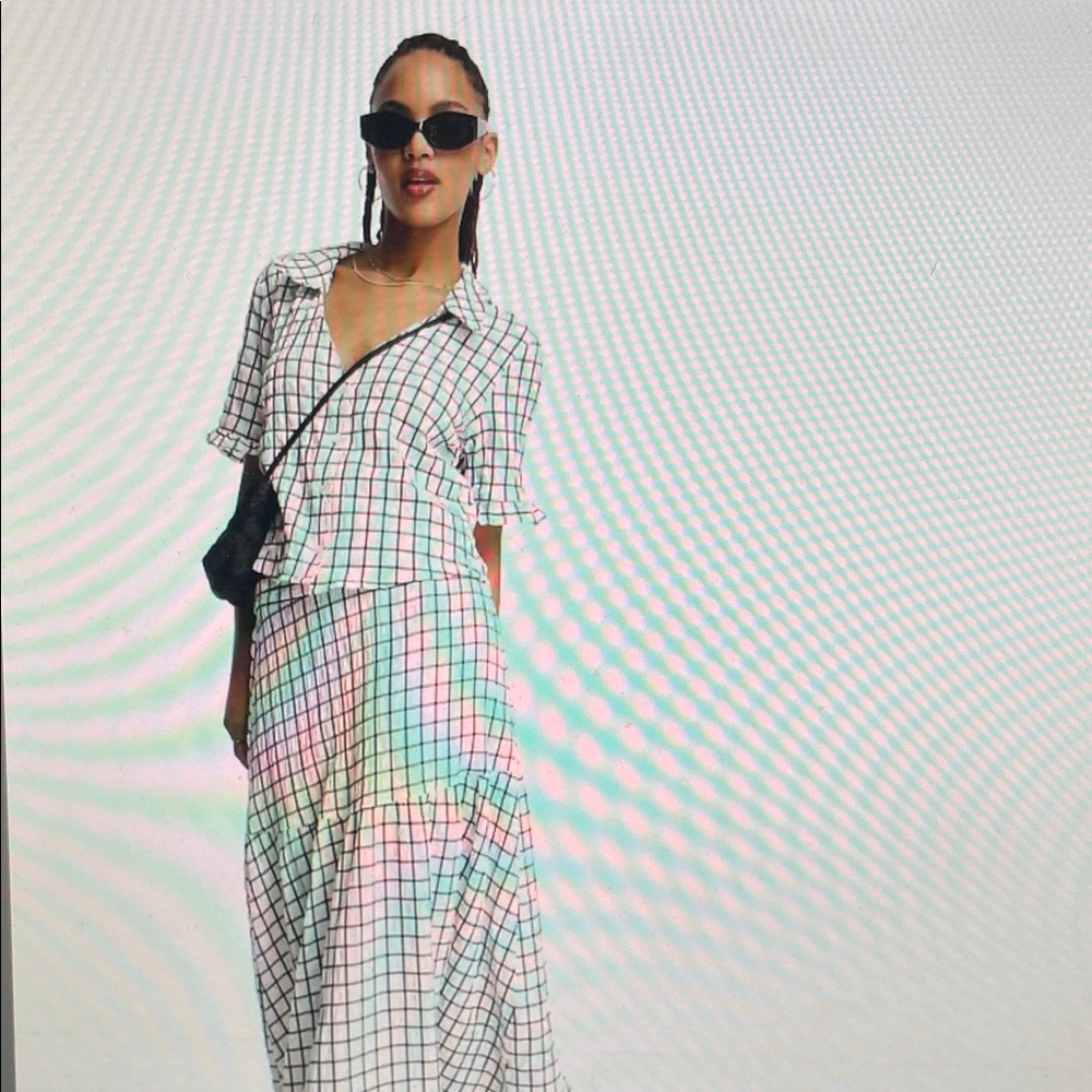 Monki seersucker blouse in white and black check